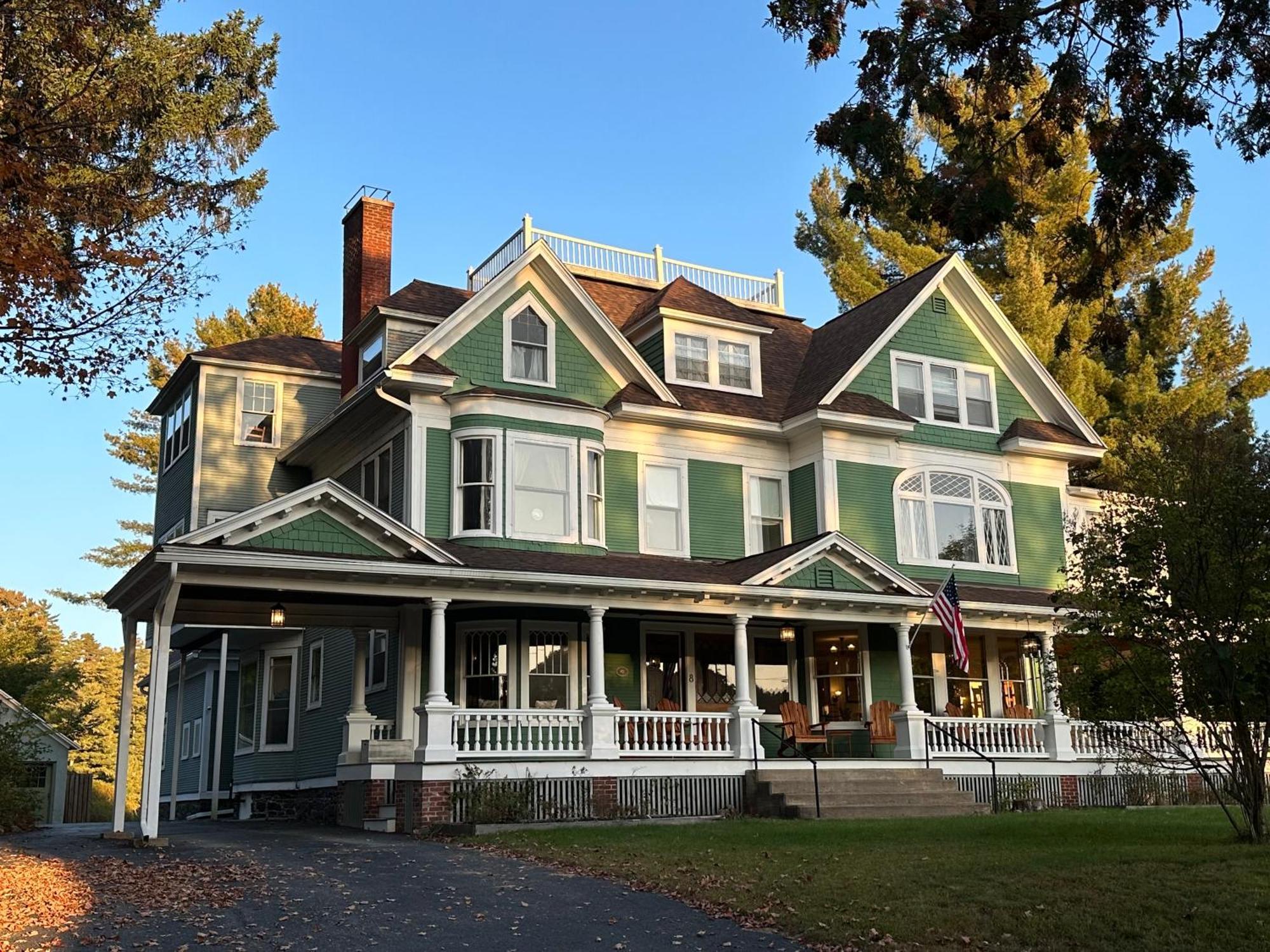 Franklin Manor Bed And Breakfast Саранак-Лейк Экстерьер фото